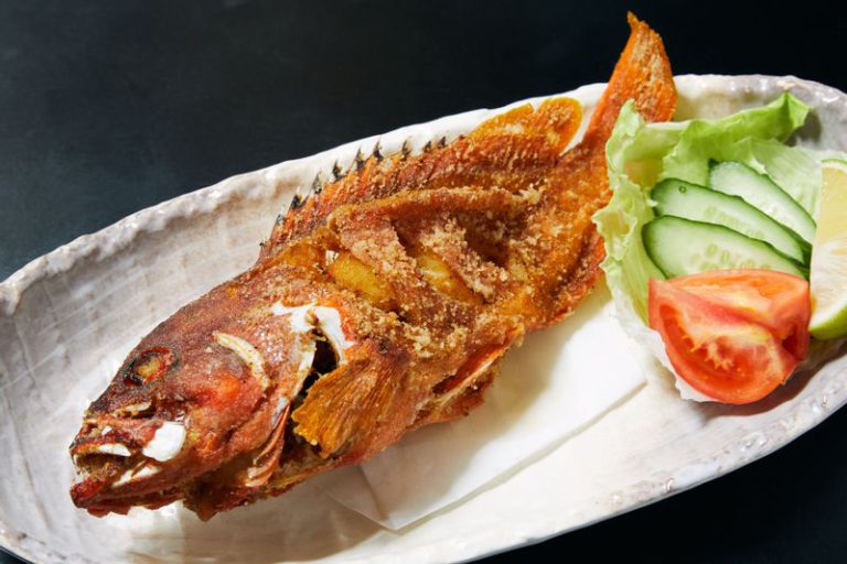 アカバの唐揚げ