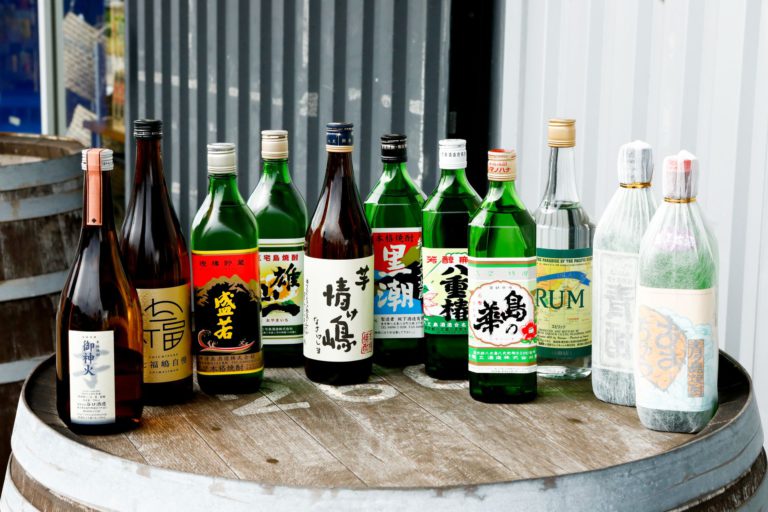 島の景色と人が滲む本格焼酎、東京の島酒