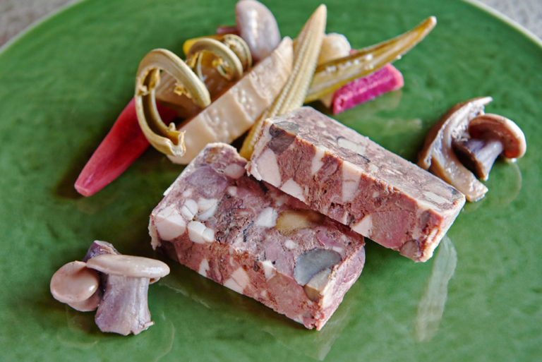 ジビエの未来を切り拓く。食肉料理人集団が創るテリーヌ