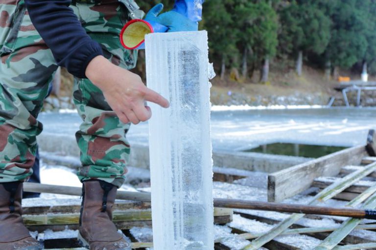 氷の断面の層