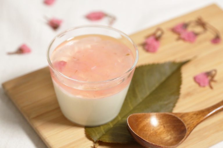 桜のブランマンジェ