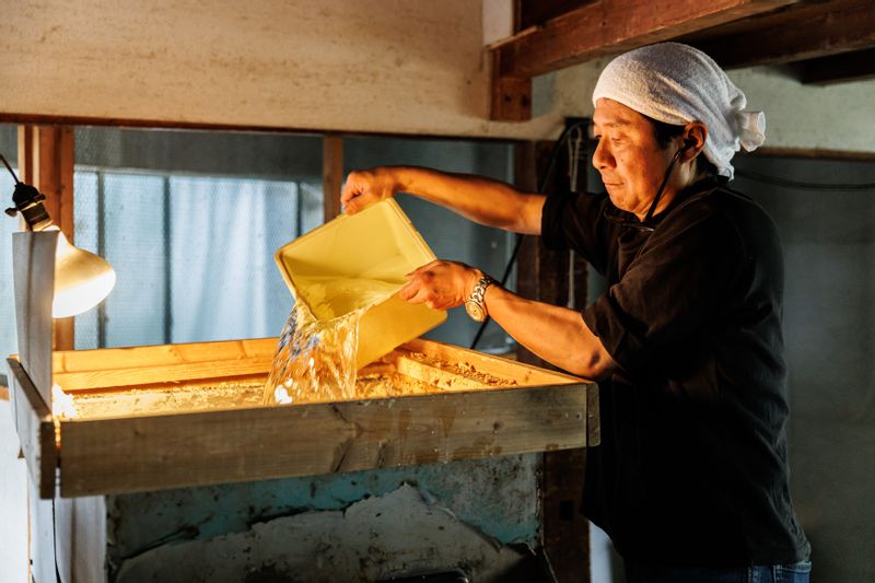 萬年屋の味噌玉製法　工程６