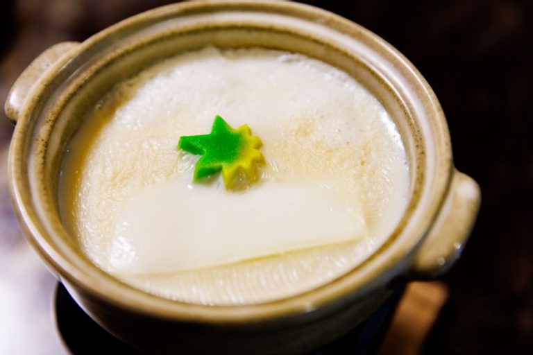 とうふ処小川家の湯豆腐