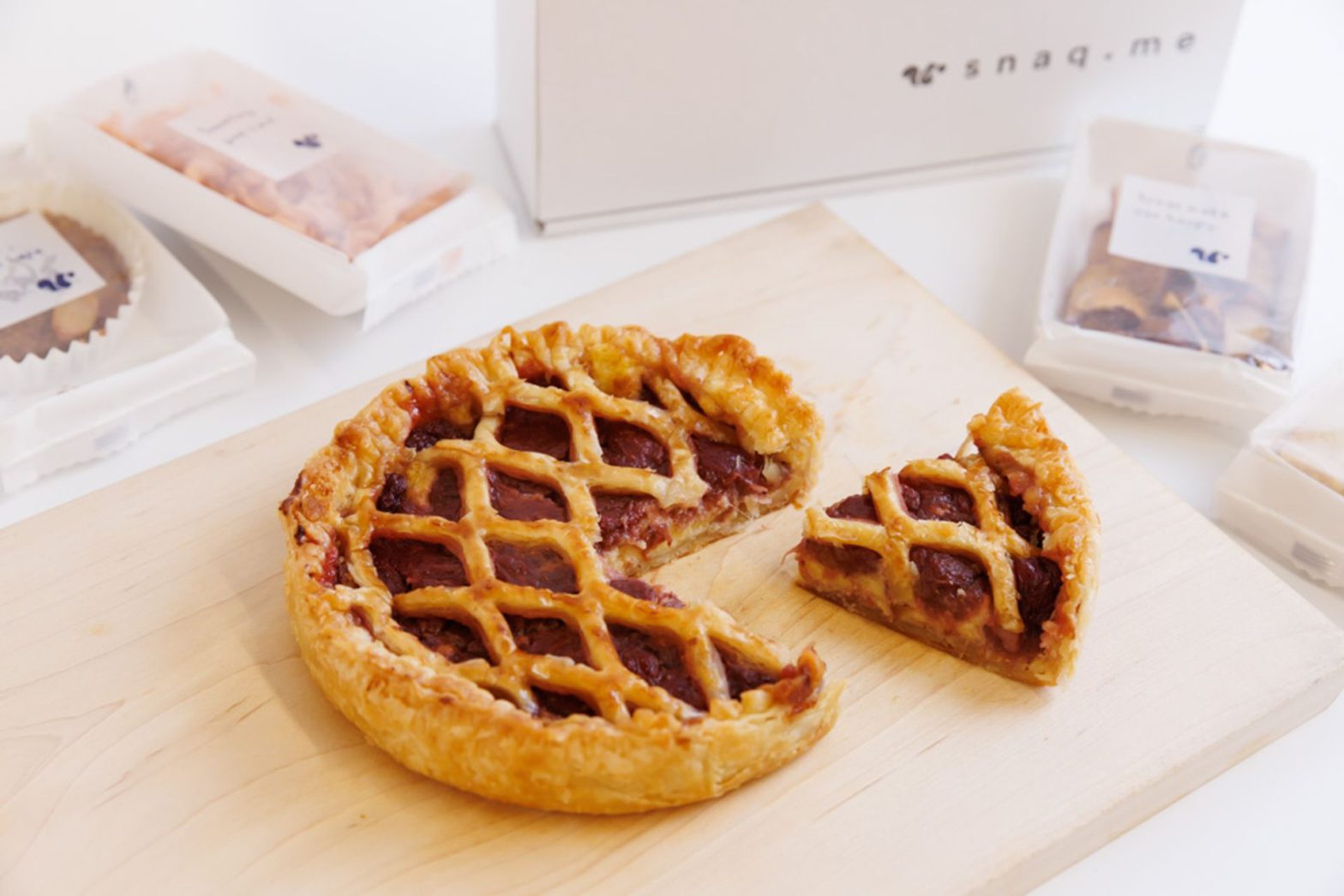 スナックミー　アップサイクル　ストロベリーとカスタードのパイ