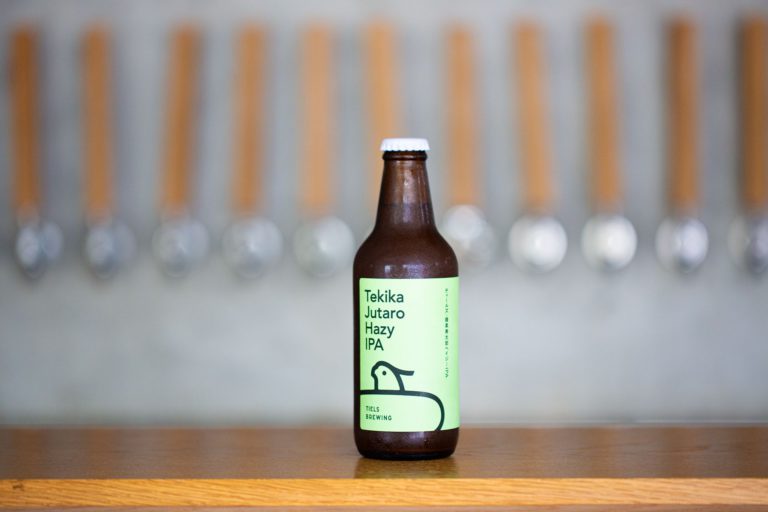 摘果果実の特長を生かしたクラフトビール「摘果寿太郎ヘイジーIPA」