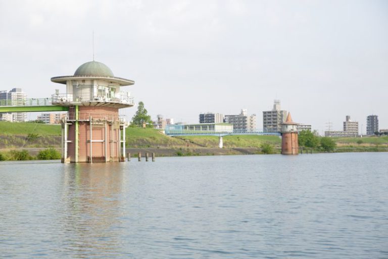 江戸川取水塔
